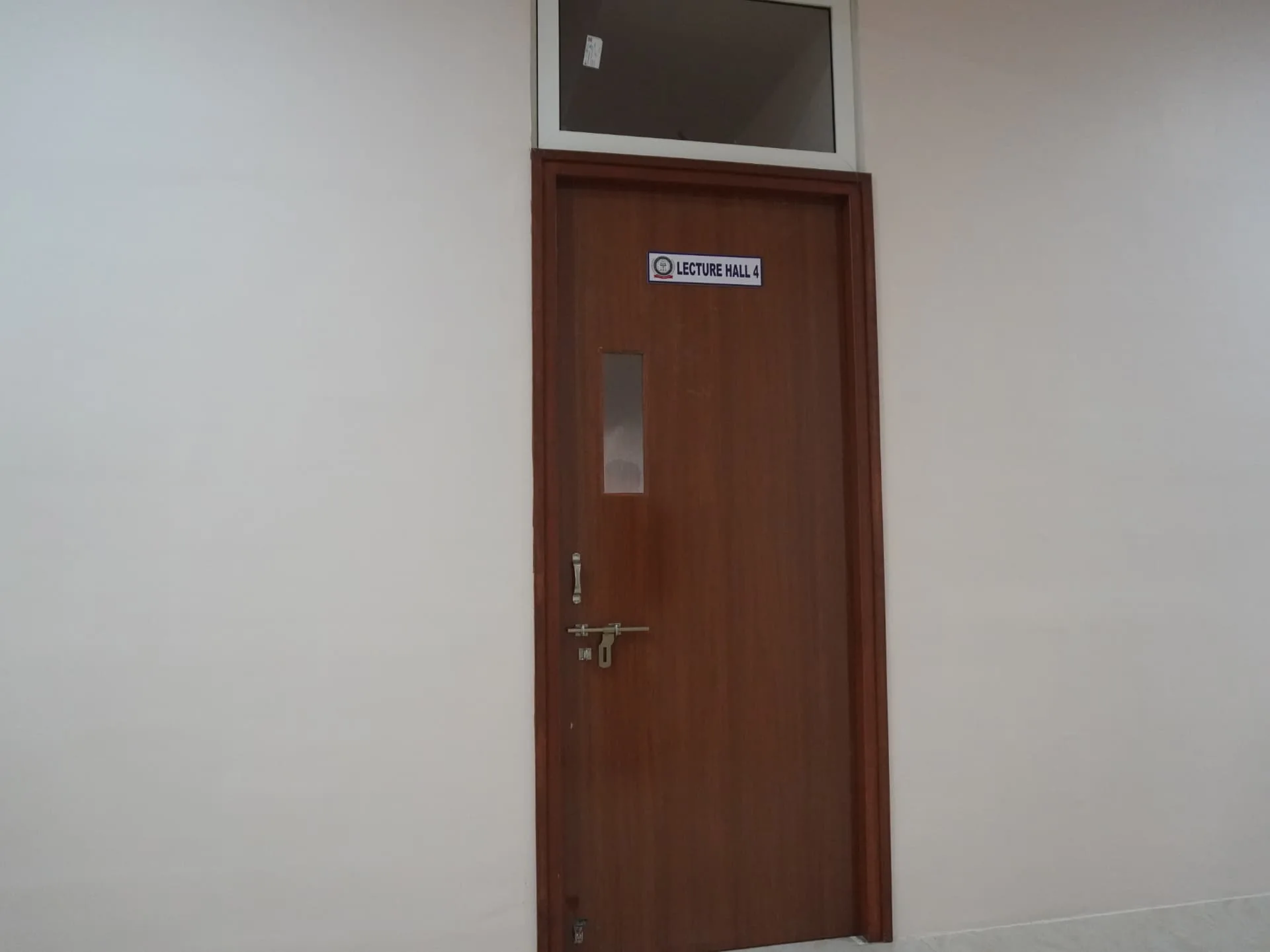 Entrance to Lecture Hall 4 at the College campus
